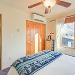 Bright Santa Fe Condo About Half-Mi To Meow Wolf!